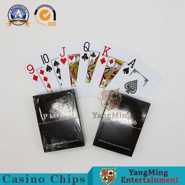 شراء تكساس بوكر كلوب أوراق اللعب / بلاستيك مقاوم للماء كبير طباعة بطاقات طاولة القمار التصنيع عبر الإنترنت