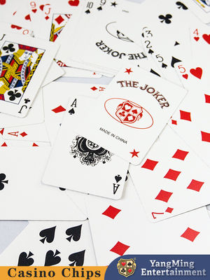 المستوردة الأسود كور الأزرق الأساسية بطاقة مخصصة تصميم لعبة البوكر الجدول لعبة بطاقات البوكر