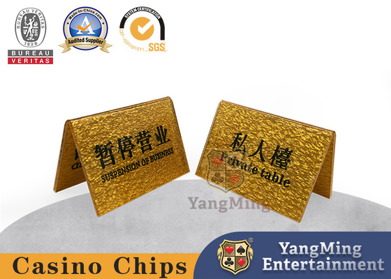يمكن تصميم شعار Casino Table Custom Card الخاص بزر VIP الذهبي